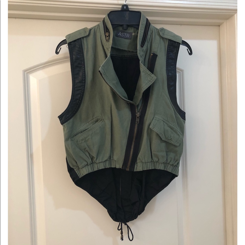 A little vest for you!!!